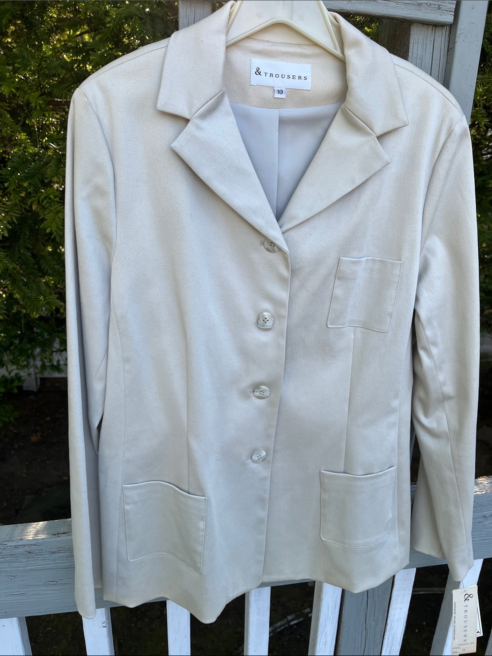 Women's NWT Cream Button Blazer